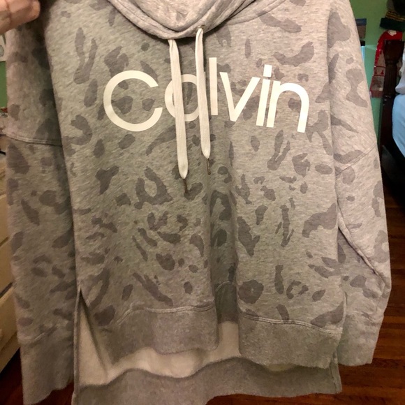 Calvin Klein Sweatshirt - Picture 6 of 6